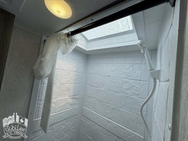 01CD71C1-AF10-48EA-80AE-72DC2531B235