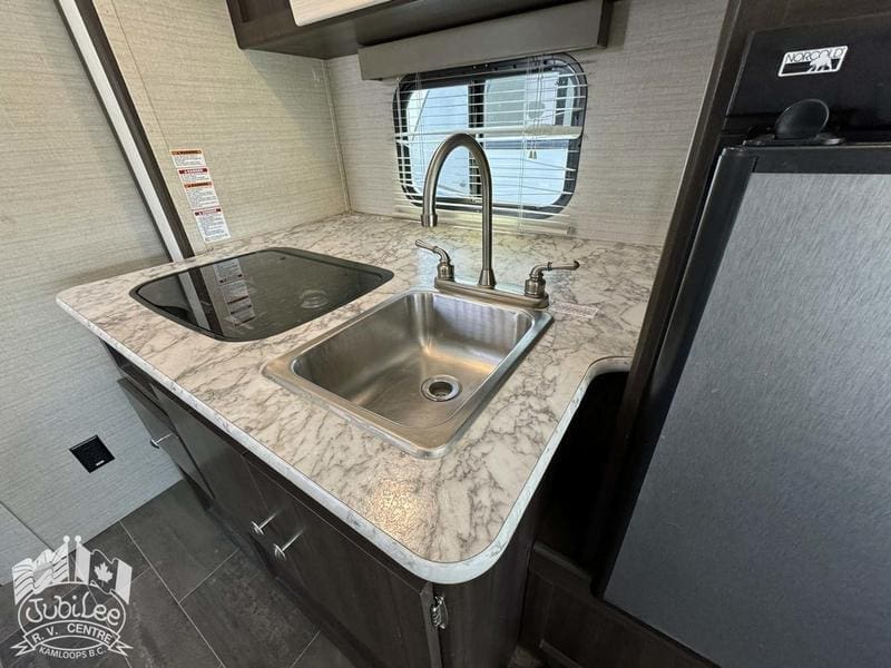 08277DC5-592E-46DA-85D0-ACE44A02BFCE