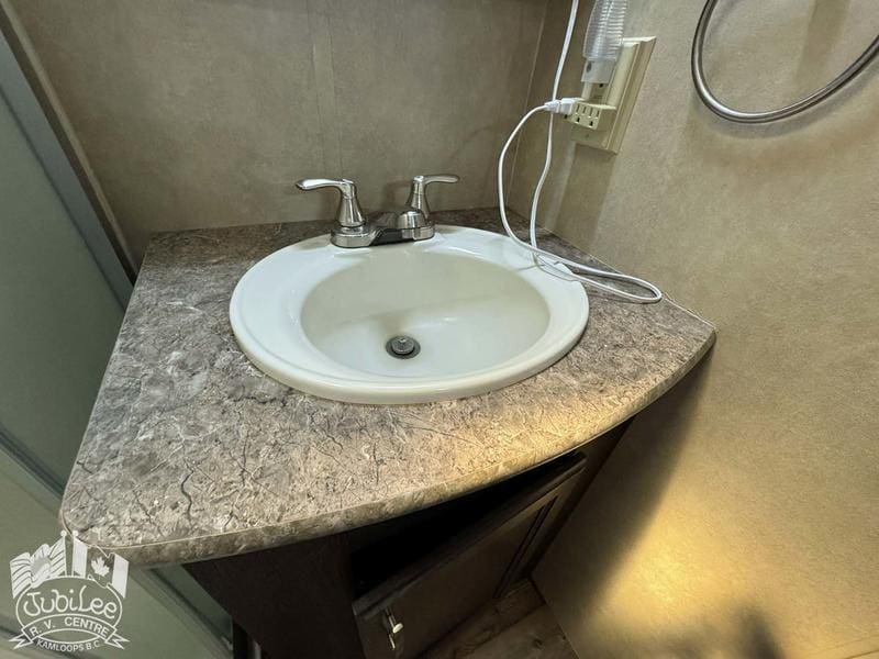 0A9EC219-455D-40FC-AA1D-DB4946D1C931