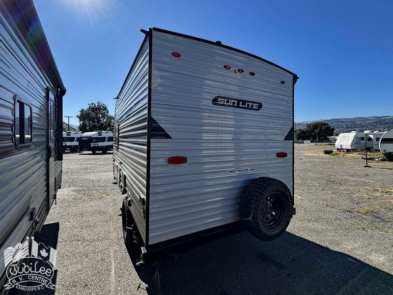 0D15261F-B1C0-4D28-8435-24DA21B4A573