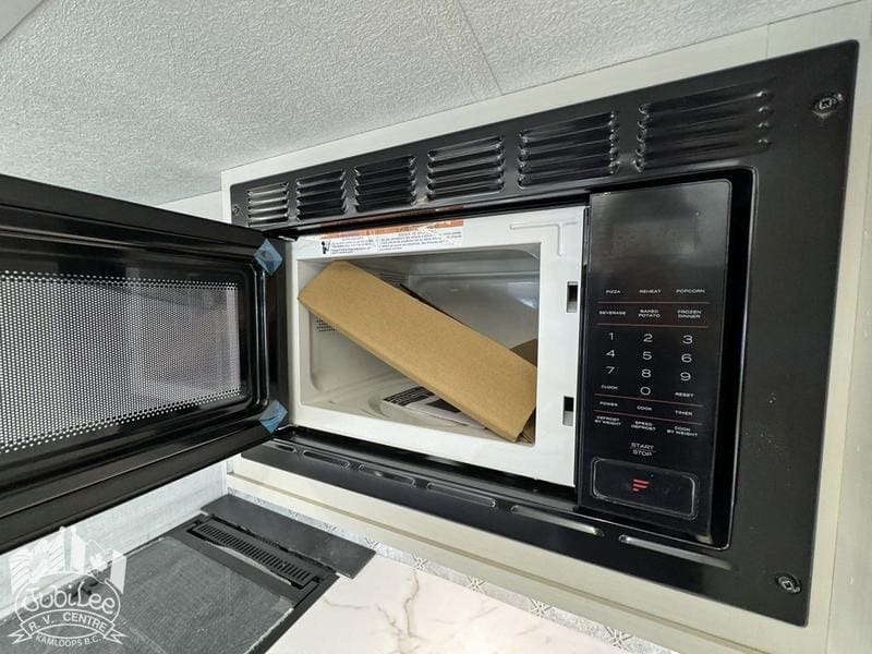 0DDBBA18-9CF5-47D6-9F96-D308C8586AAC