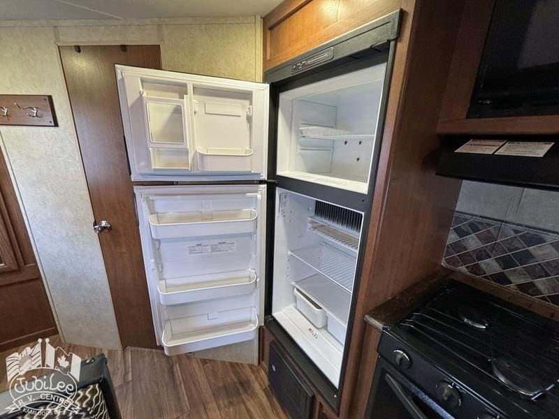 0FD829C5-3178-4FE8-B8CE-234939884245