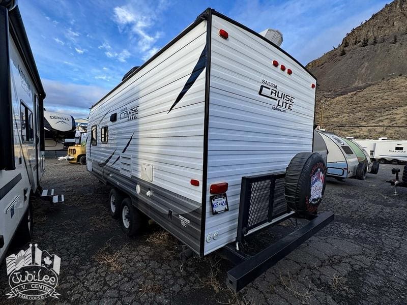 11770D17-CDCC-4C60-A54B-47EC93AAE51D