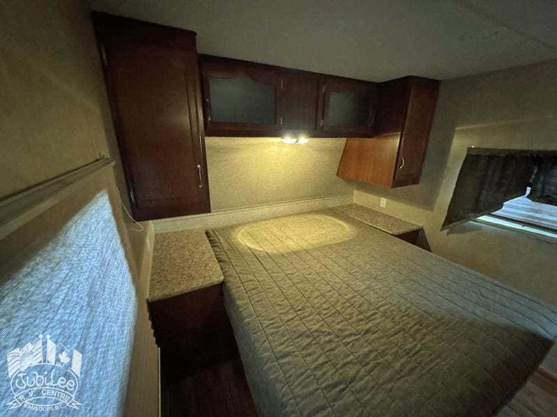 1181D4DD-8C9D-47FF-B5E5-FD505D439C1F