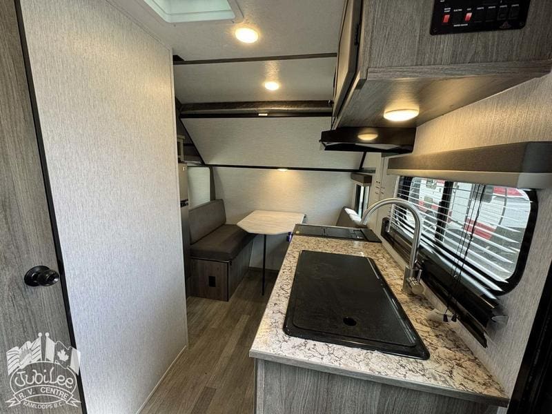 15BC9748-EF14-4242-99DF-13F1E2EAE620