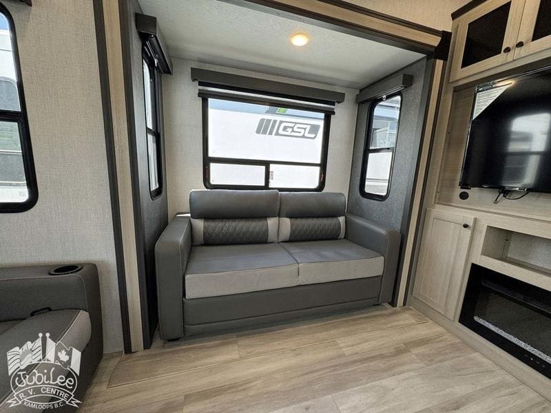 17DA4CAA-B3FA-48E1-BBDB-F518C5C85B50