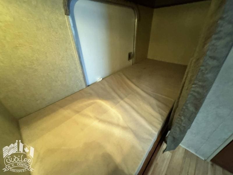 183B15BF-B15D-4AA3-B548-F01F18B82397