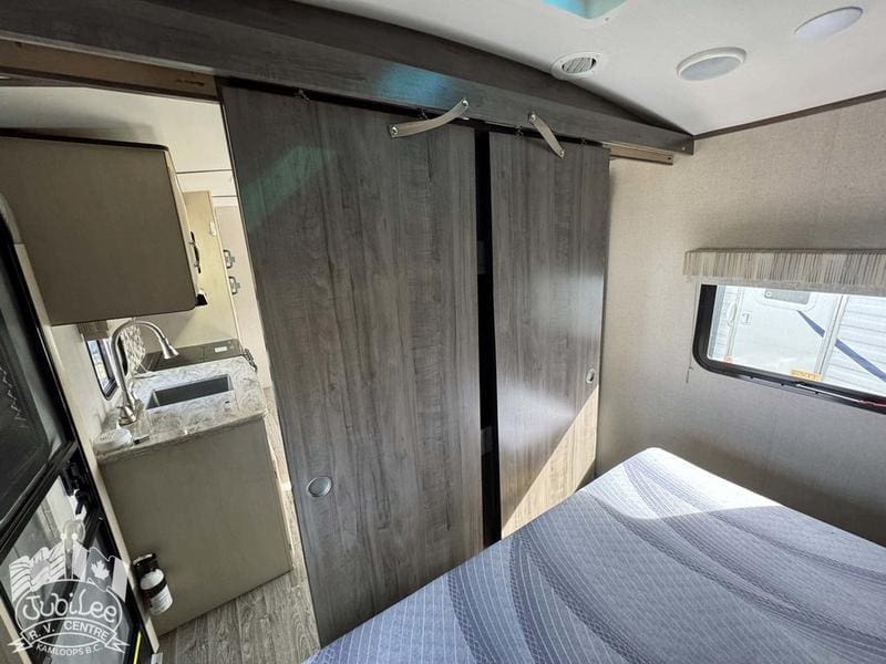 18645DE1-B0AB-45C4-9554-A90B868F3925