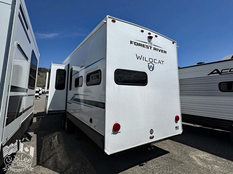 1DF37701-161A-4635-BD50-274C846FF54C