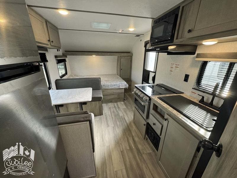 24A77BE6-8065-414C-B4A2-E3C209EE3E8B