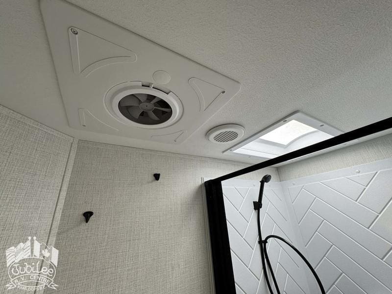 24F6A00D-7019-4F8F-B0DF-6A0D24E215B1