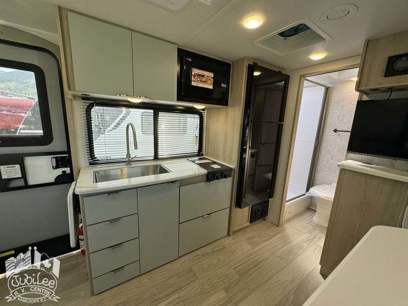 2B193CCC-B82A-432F-A60E-FD5A59DABFD8