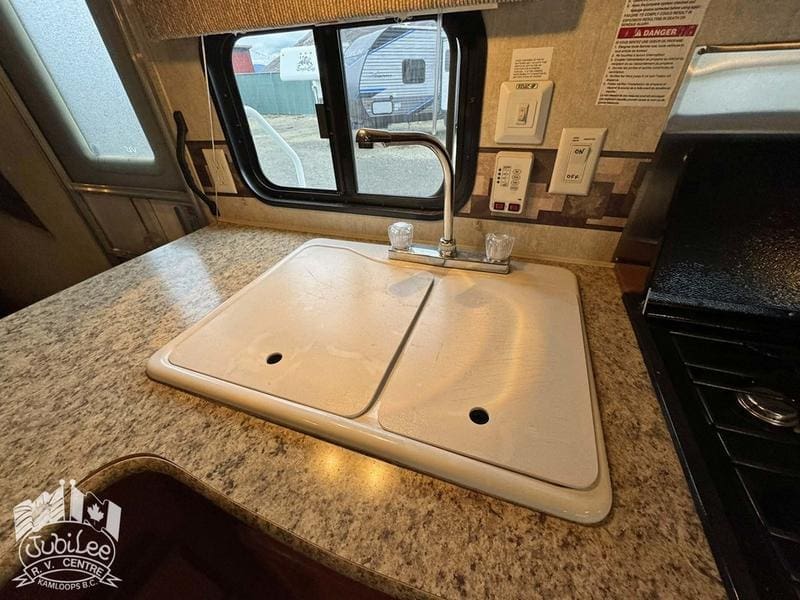 2E0A6567-1FFB-4E0B-AA2F-0723E95B2290