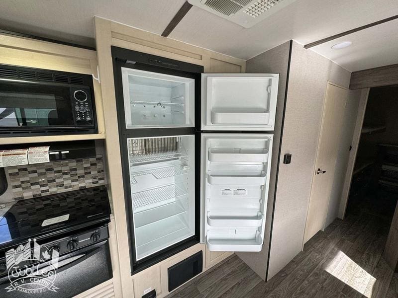 2F11ADD4-E45D-48BE-8374-A272D7C9EB78