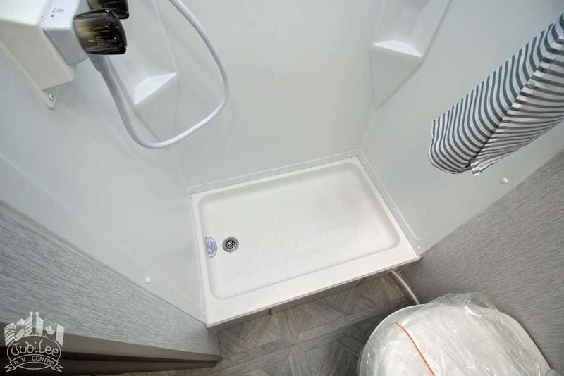 44680766-708A-40C1-BECB-0B52663DBF37