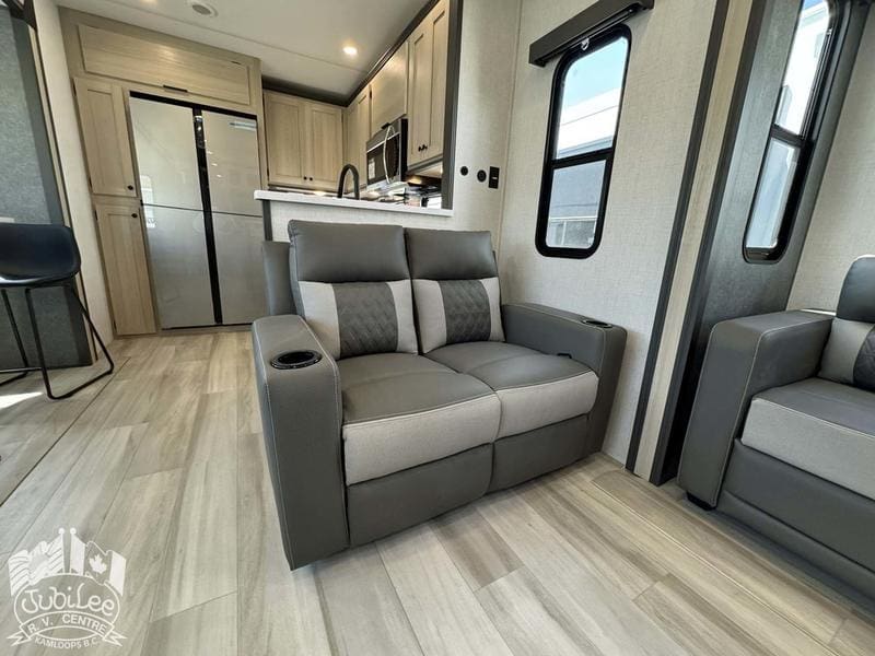 46DAA65E-B797-4B47-A6B1-8BE57CC2A788