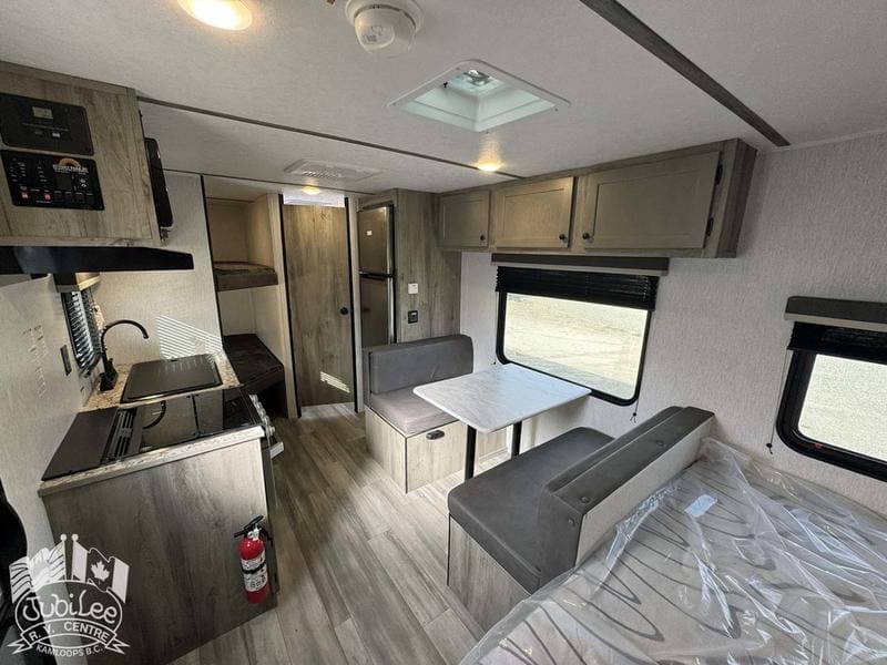 4EDA29ED-7B28-4EC1-A85F-813A6DC4C1C5