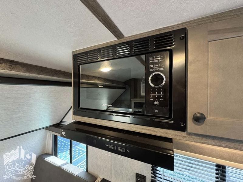 51CD4C31-D9A3-4C13-B043-11E4BBC66326