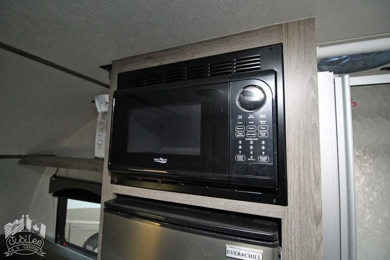 62F97CDF-A2DF-489C-9898-1B225DF34AEA