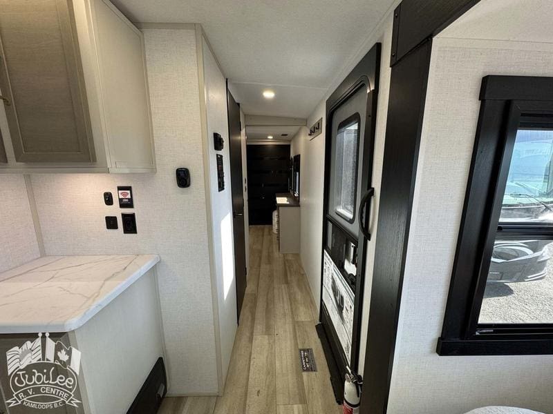 64E74FE2-8B3C-40F3-A002-9A932FE16213