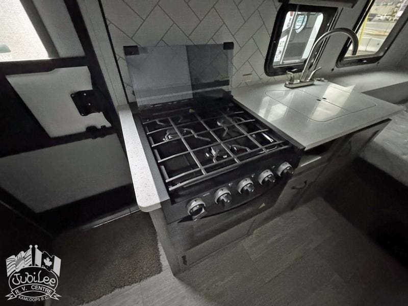 69D7BD87-A67E-479C-93A6-EB1A47C566A9