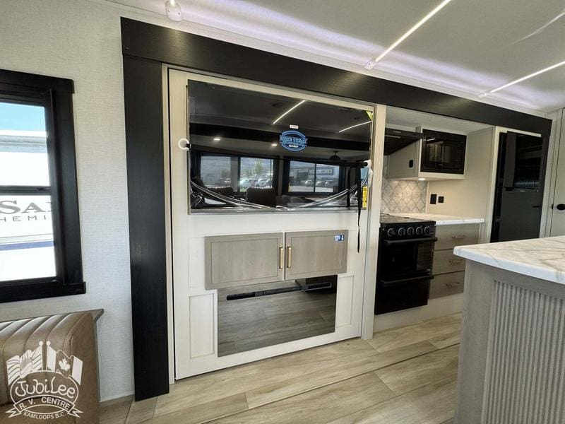 700EFEBC-D39D-46B3-A9F3-E077761C7AE1