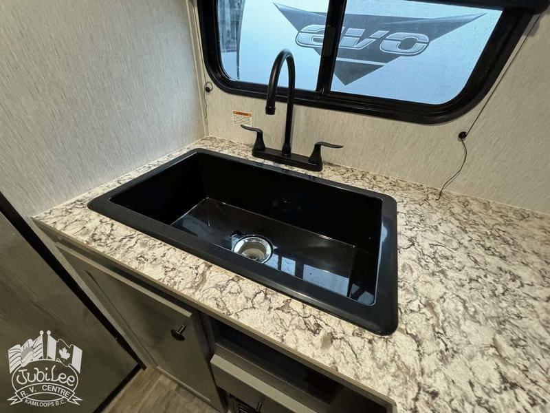 71B5E3E2-4862-4372-896F-7AD207352212