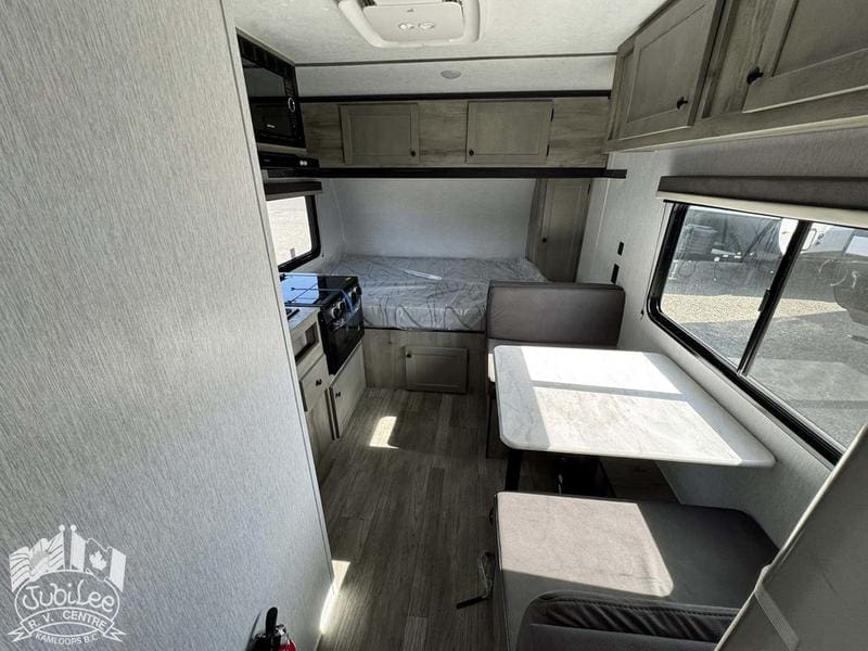 71CB8FAD-C925-4857-9545-3D02EF3F0991