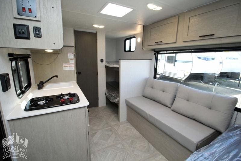 762DC971-F17C-4D38-9D15-F98BA0ED8AE3