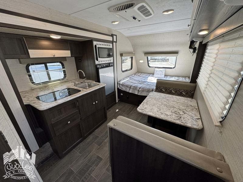 7E5BFDCD-EEC7-44DE-84DB-5B0C77DD8931