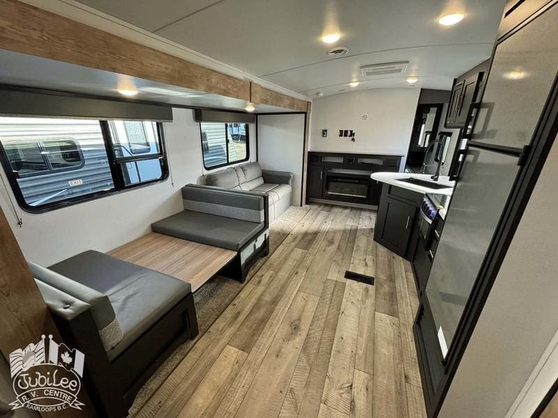 91F1FFD5-A90F-4F99-BB68-67EEA2C2B09C