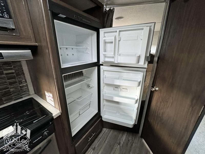 A92F407B-DC93-4034-8093-1830C64F6563