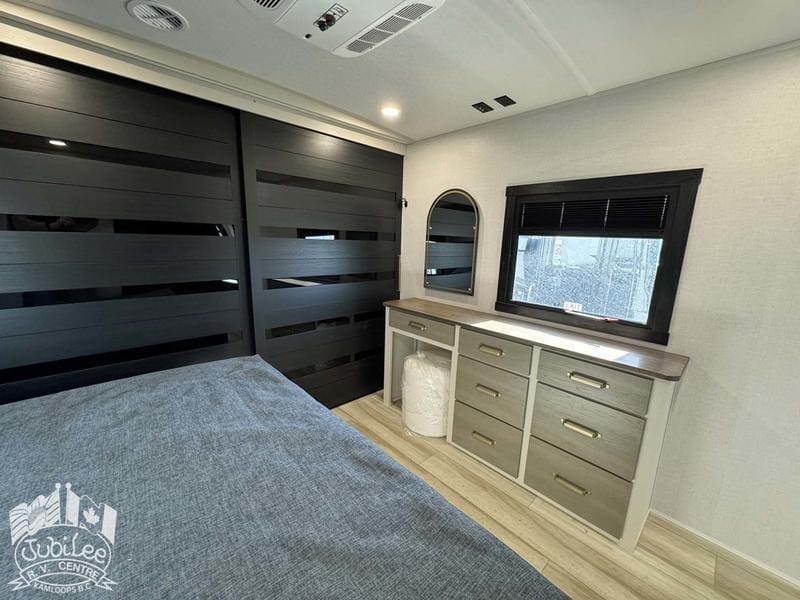 AB586E4B-843F-44AE-82B6-F74ED0BE6695