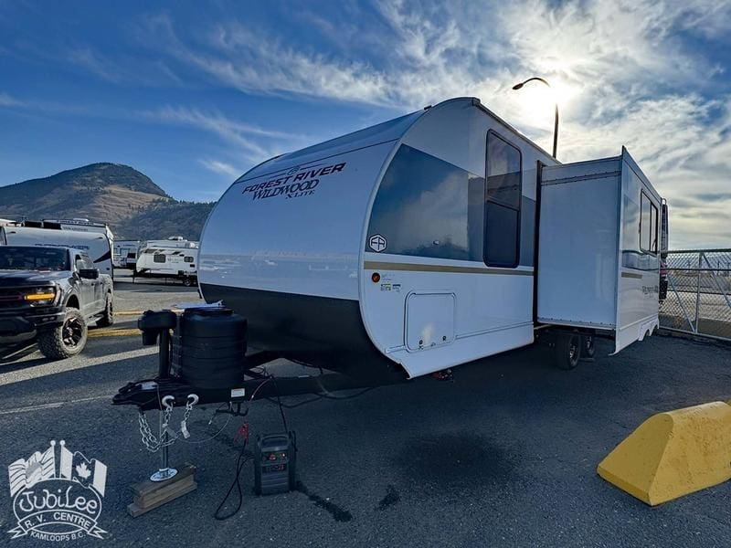 ACA610B5-2E26-43B0-83BC-526A736E159E