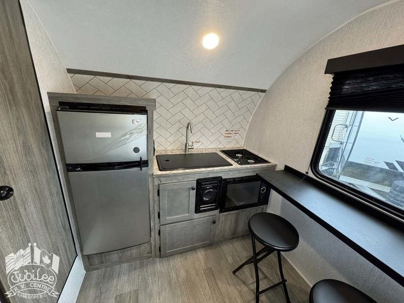 B0184B19-8D78-4EB4-9E44-6CB66FC5CCCB