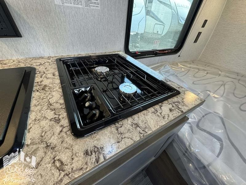 B0B2F328-29ED-4525-B5D4-46703701CE0F