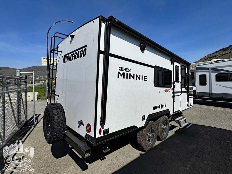 B3465228-37D6-425C-B296-031705DD943B