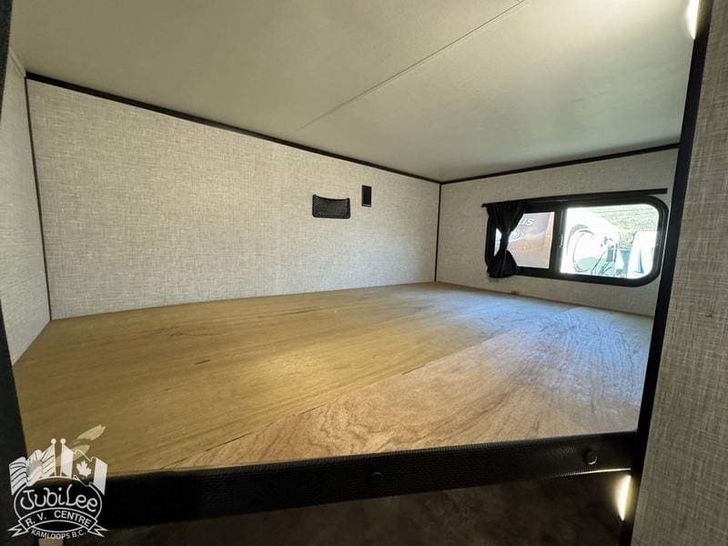 B9D04FAB-C840-4ABC-B183-FFC4A05ABCC7