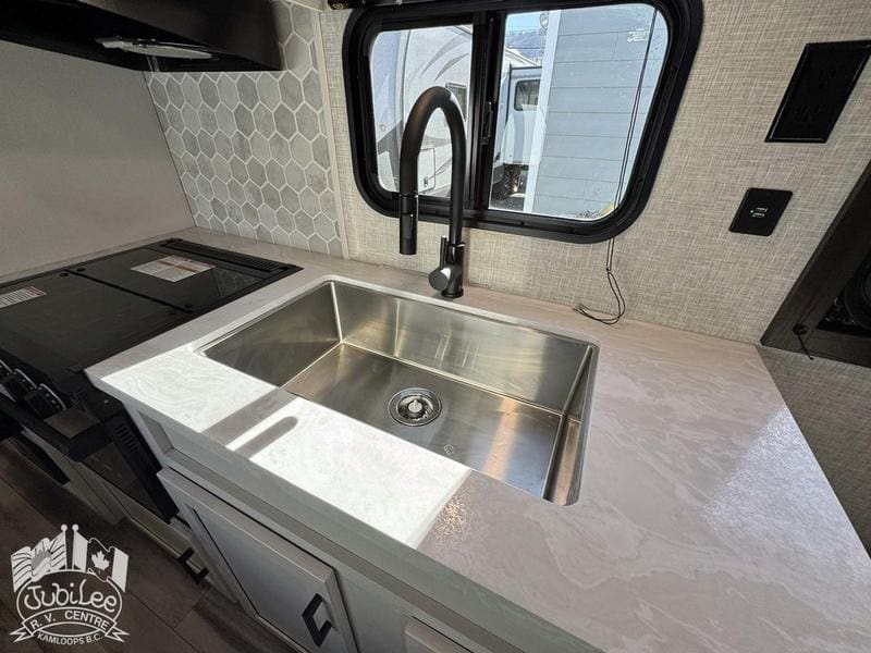 BD7011EA-582C-4554-952C-7CAC59A8A6BB