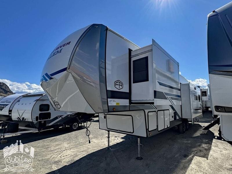 BDA487C1-4693-4F18-94DF-79D8474EC7AE