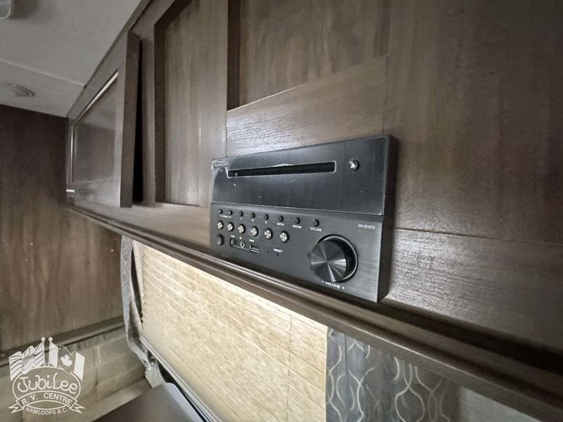 BEBA02E1-D344-4DD1-A765-0D502A0EFED0