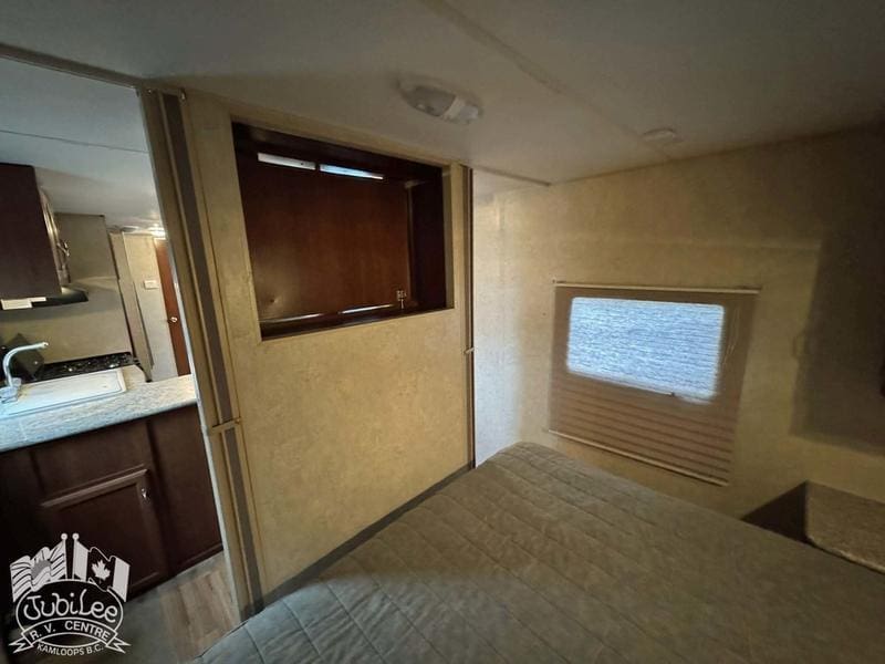 C10C5CF8-E78B-4599-9F31-5C3F24C1A532