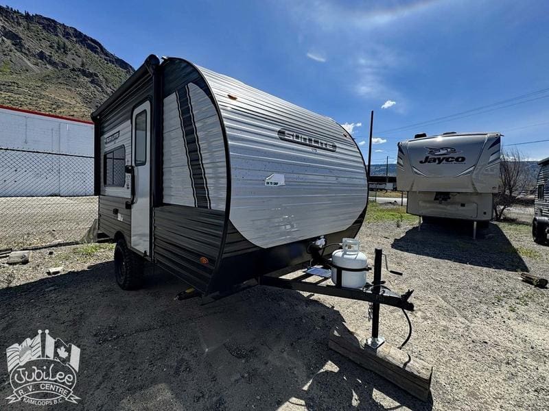 C3AE4A4E-0542-4098-825F-DBD194D723B1