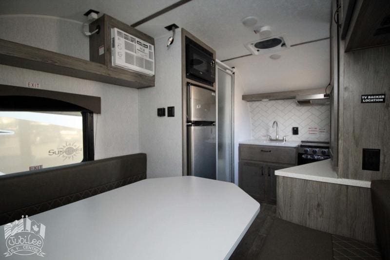 CA2557D1-55F0-4F20-AA46-356652C21CB7