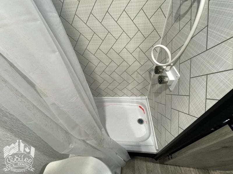 CB1A8516-4176-46A4-846D-A64560F42E12