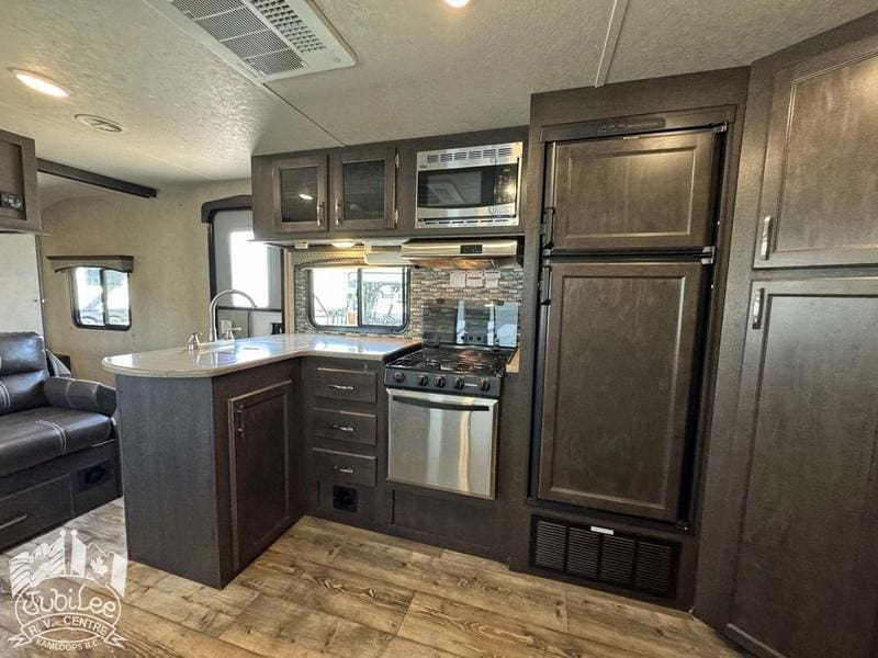 CC7CDB72-C724-489E-83D5-80B83DA5826B