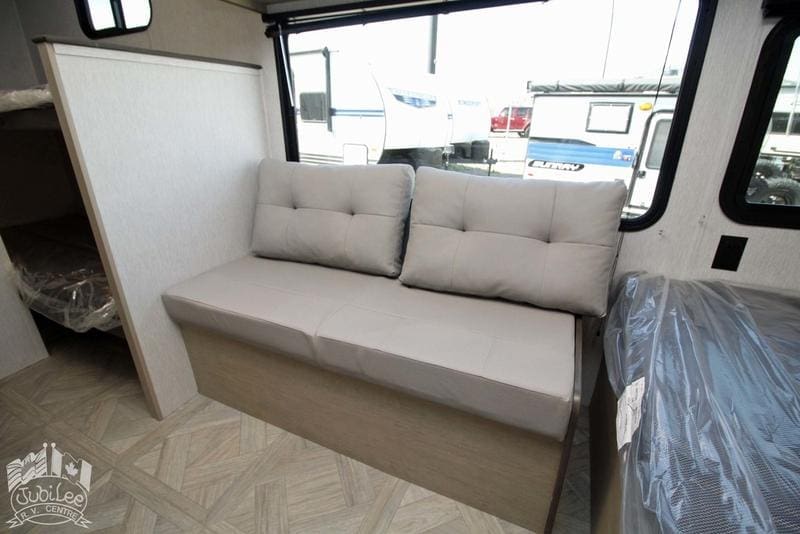 CED5E5BE-F425-4926-9A01-798E469AE75F