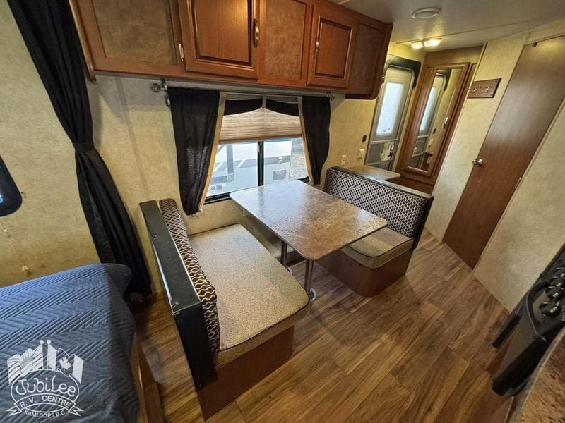 CFA170A8-A80E-41F3-BA27-DEE3557E2056