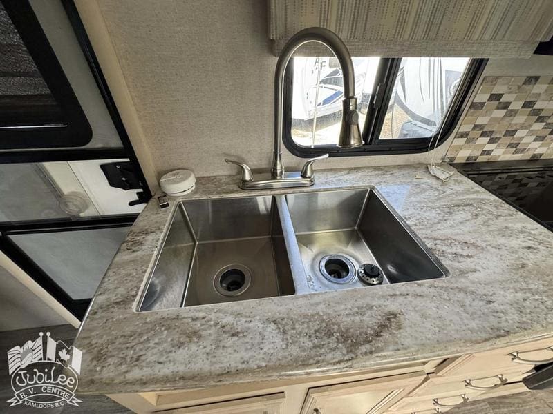 D2DA7FA3-16E3-4BC9-A3E9-D28698FBC5C3