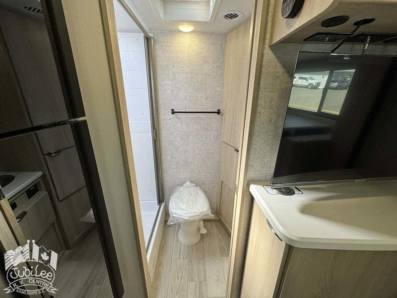 D8936DED-5720-4D23-BD20-E79114E127A4